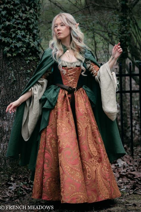 Pin By Brittney Crouse On Ren Fest Renaissance Fair Outfit