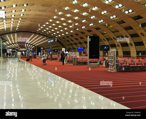 Dh Charles De Gaulle Airport Paris France Charles De Gaulle Terminal 2e