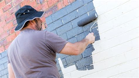 Why You May Want To Reconsider Painting Your Home's Exterior Brick