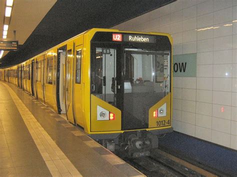 Neuer U Bahnzug Nach Ruhleben Baureihe H Kleinprofil 2008