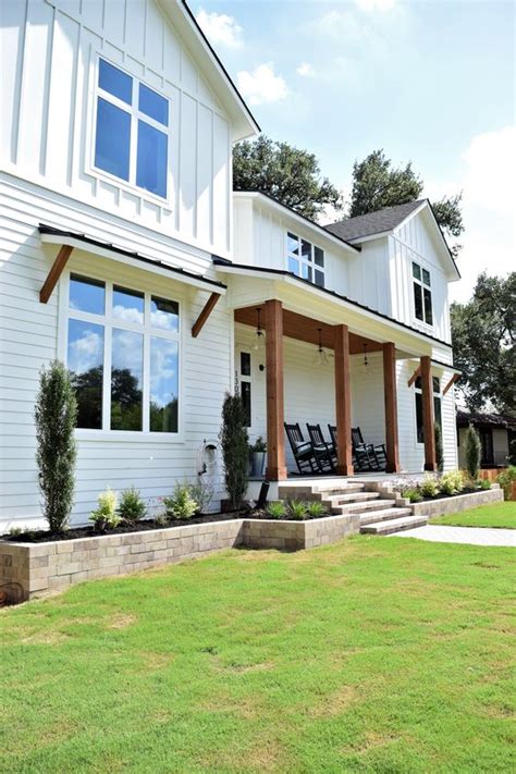 Top 10 White Farmhouse Exteriors Seeking Lavender Lane