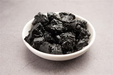 Learn about Shilajit Side Effects for Males | Dr. Vaidya’s