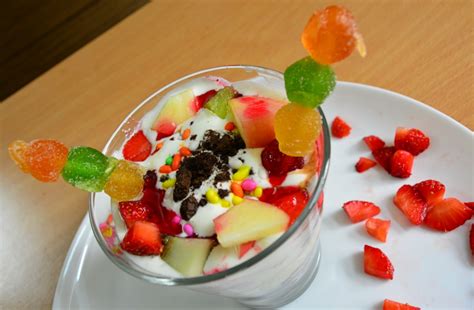 Fruit Trifle Recipe | Classic Trifle Recipe - MUMMY RECIPES