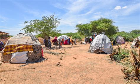 Kenya Alors Quaugmente Dramatiquement Le Nombre De Personnes