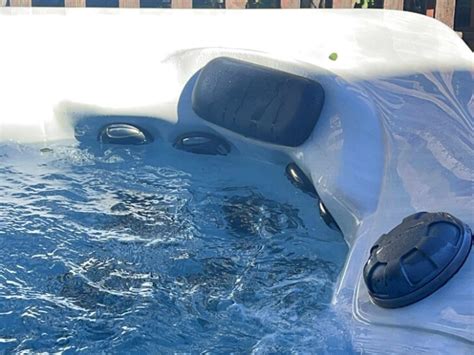 How Hot Tub Jets Work (The Complete Guide)