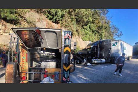 Fuerte Accidente Bus Y Tr Iler Chocan En Ruta Interamericana