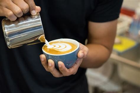 Premium Photo How To Make Latte Art By Barista Focus In Milk And Coffee