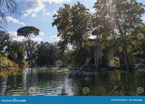 Rome Italy September Visitors Rowing Their Boats In The