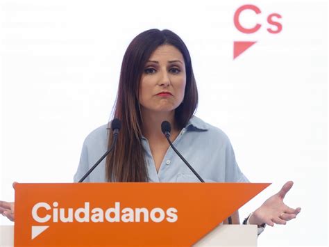 Lorena Roldán excandidata de Ciudadanos en Cataluña deja a los