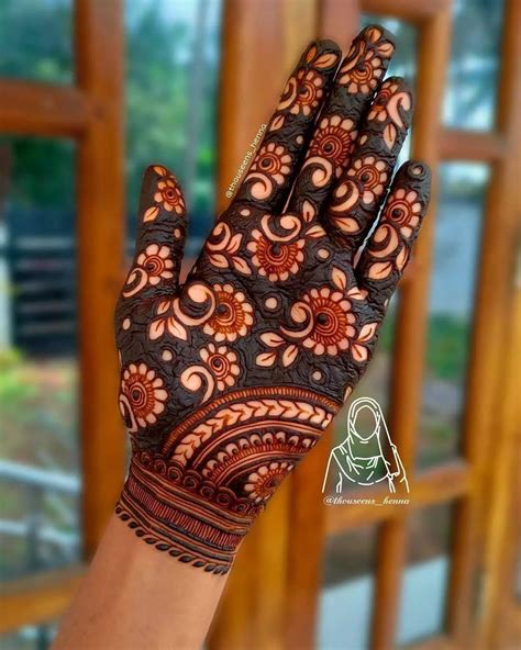 Short Mehndi Design Ideas That Will Make You The Star Of The Show