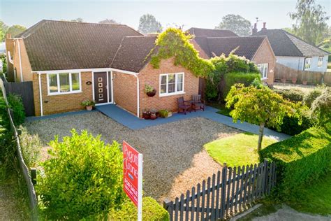 3 Bed Detached Bungalow For Sale In Windmill Lane Gosberton Spalding