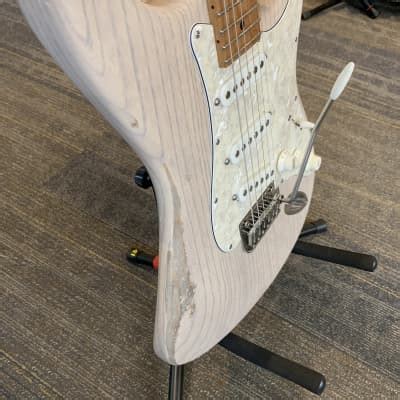 Tom Anderson Icon Classic Translucent Blonde W Dark Reverb