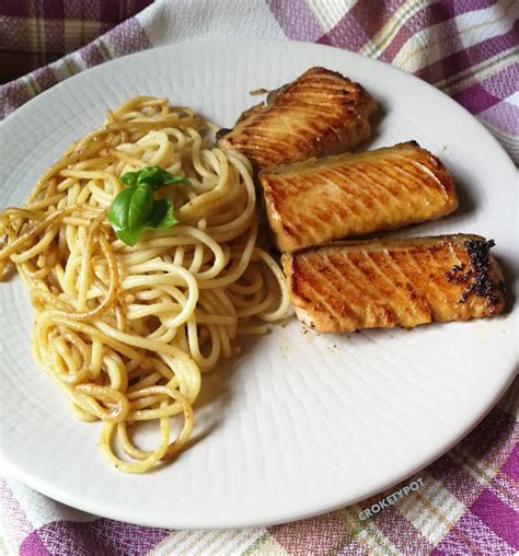 Dados de salmón marinado al horno Cocina