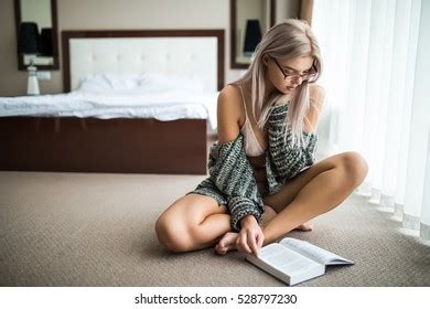 7 121 Voluptuous Woman Sexy Blonde Images Stock Photos Vectors Shutterstock