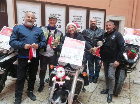 Torna Babbo Natale In Moto La Sfilata Solidale Dei Bikers A Bari