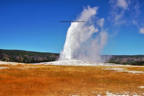 Old Faithful and Upper Geyser Basin - Travel Explore Enjoy