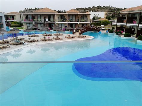 FIRST CHOICE HOLIDAY VILLAGE RHODES -REVIEW - Where Jo Goes