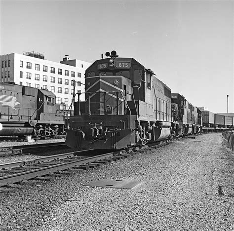 Missouri Pacific Diesel Electric Road Switchers Nos 875 Flickr