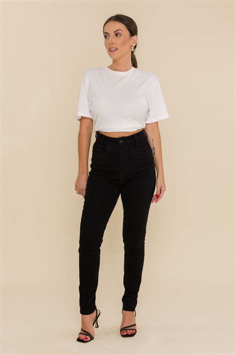 Calça Sarja Skinny Hot Pant Basic Preta Knoten Jeans