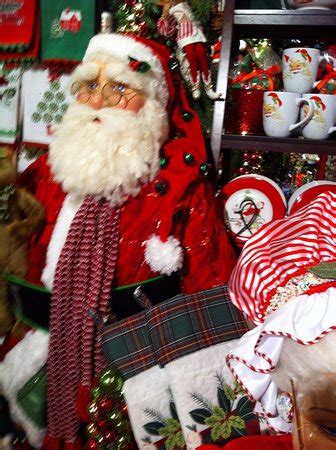 Tinseltown Christmas Emporium (Ottawa) - All You Need to Know BEFORE ...