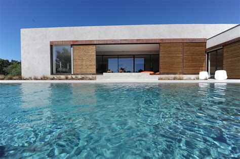 Maison Moderne Avec Piscine A Vendre