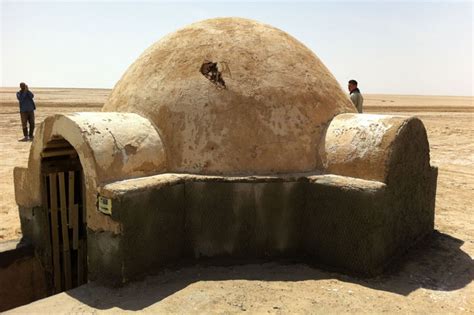 Star Wars Fans Restore Luke Skywalker's Igloo-Shaped Home in Tunisia!