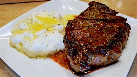 Smoky Bourbon Steak – TasteDis