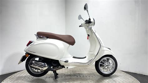 Piaggio Vespa Primavera 50 2022 225 Miles From New Walk Around