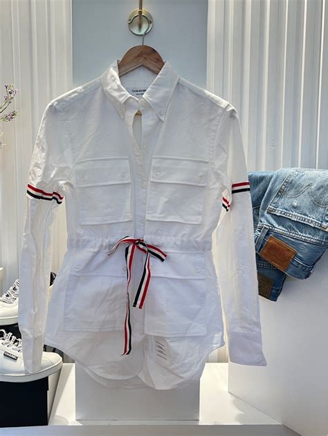 thom browne, Women's Fashion, Tops, Sleeveless on Carousell