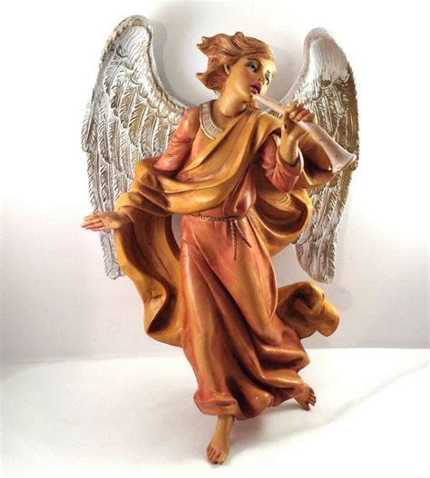 Nativity Angel Fontanini Horn Musical Italy 11 Inches Resin Wall