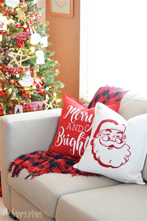 Diy Christmas Throw Pillows The Happy Scraps