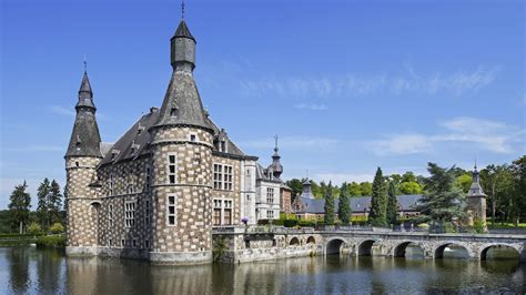 VISIT Wallonia itinéraires châteaux L Agence Tourisme Auvio