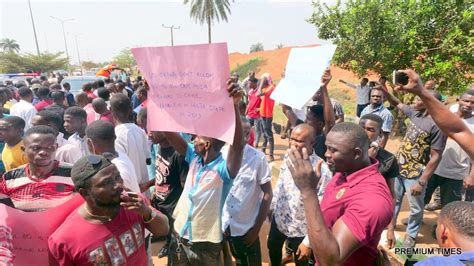 Niger Delta Youth Protest Alleged Hijack Of Pipeline Surveillance