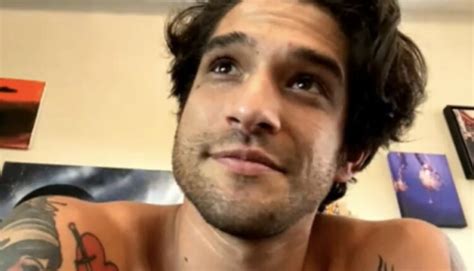 Tyler Posey Si Toglie Le Mutande E Resta Nudo Su OnlyFans BitchyX