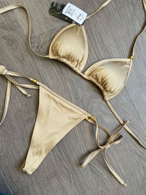 Bikini Hilo Contour