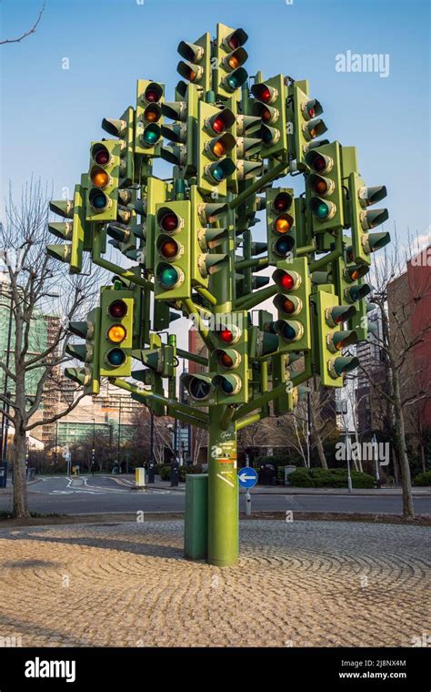 Traffic Light Tree sculpture in Poplar, East London Stock Photo - Alamy