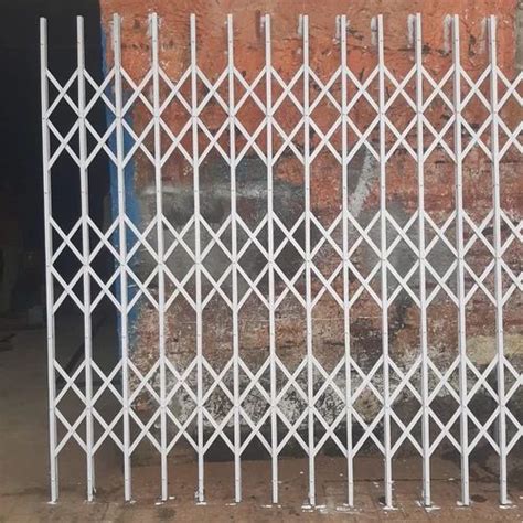 White Feet Stainless Steel Collapsible Gate At Rs Sq Ft In