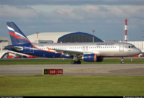 VQ BIW Aeroflot Russian Airlines Airbus A320 214 Photo By Pete