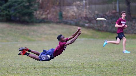 100 1440p Ultimate Frisbee Backgrounds