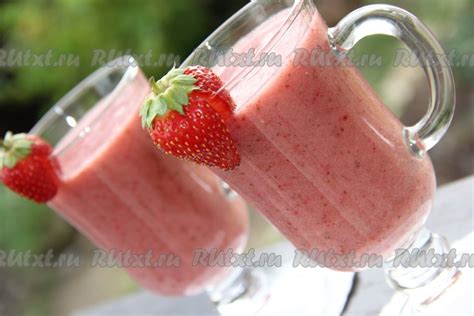 Смузи из арбуза, клубники и банана: 4 фото в рецепте