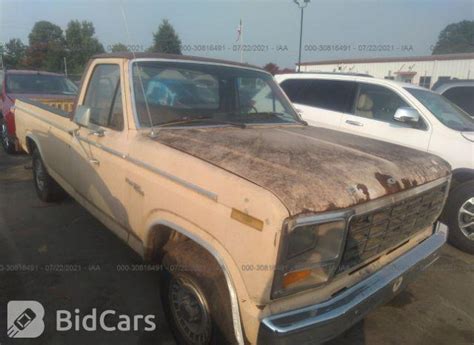 1981 Ford F 100 1FTCF10F1BNA04375 Bid History BidCars