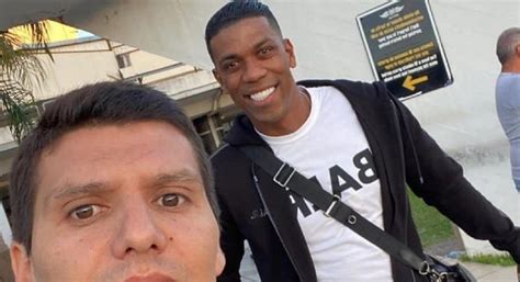 Ex Jogador Do Flamengo Contratado Por Time Do Paraguai