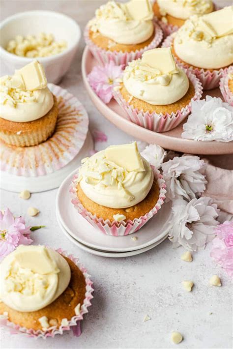 White Chocolate Cupcakes With Whipped Ganache Emma Duckworth Bakes