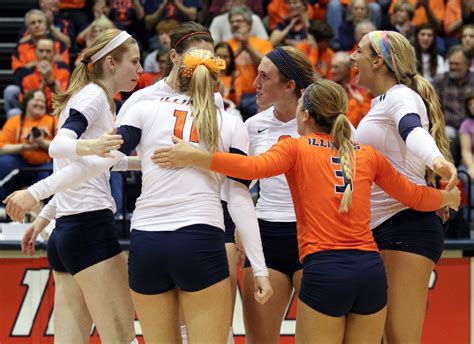 Illini Volleyball Prepare For Long Run In Ncaa Tournament The Daily