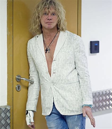 Rick Savage Def Leppard Rick Savage Def Leppard Leppard Fotos Def