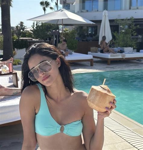 Ananya Panday Flaunts Toned Figure In Blue Bikini Suhana Khan S