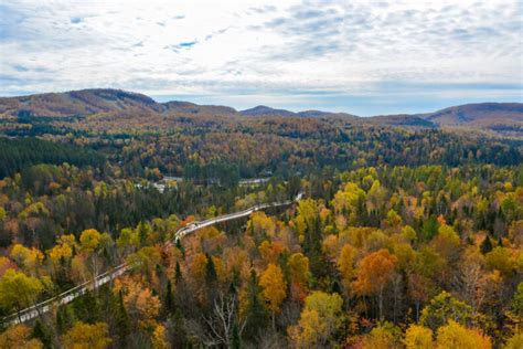 10 activités incontournables à faire au Québec à lautomne Une Porte