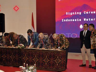 Penandatangan Mou Indonesia Water Fund Di Bali Antara Foto