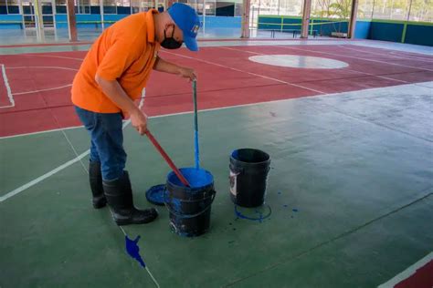 Servicio De Mantenimiento De Canchas Deportivas