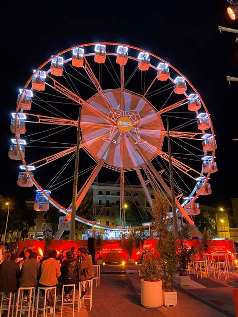 Ruota Panoramica Musica E Divertimento Per L Aperol Spritz Together